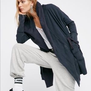 Free People Brentwood Cardigan in Black. Size XSmall.